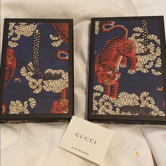 GUCCI I PHONE 6, 7, & 8 PHONE CASE NWT - Picture 4 of 16